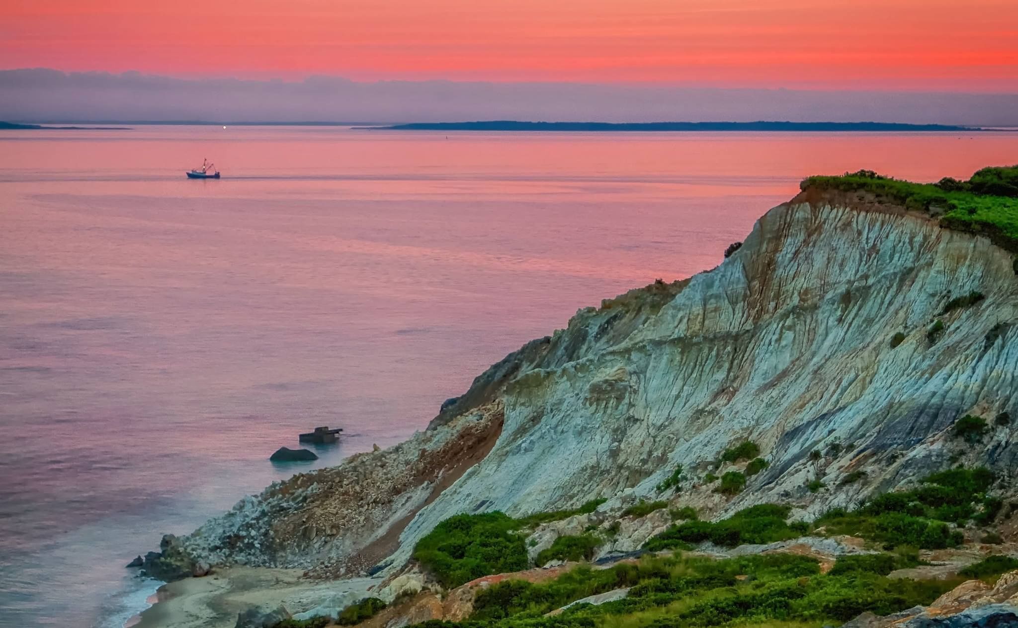 Aquinnah Cliffs Martha's Vineyard - East End Taste Magazine