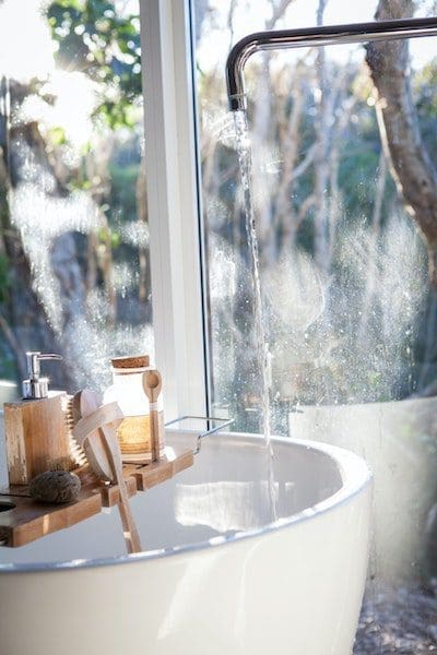 relaxing bath cbd wellness
