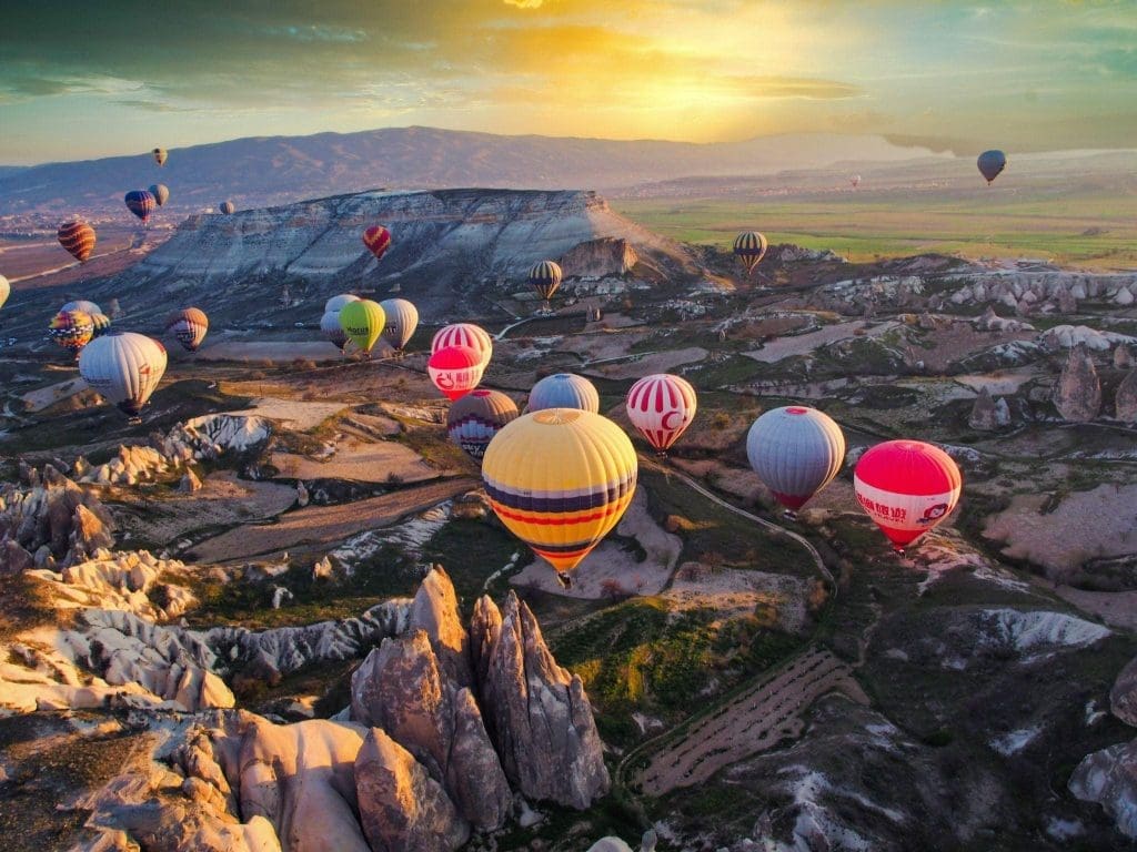 sunrise hot air balloon