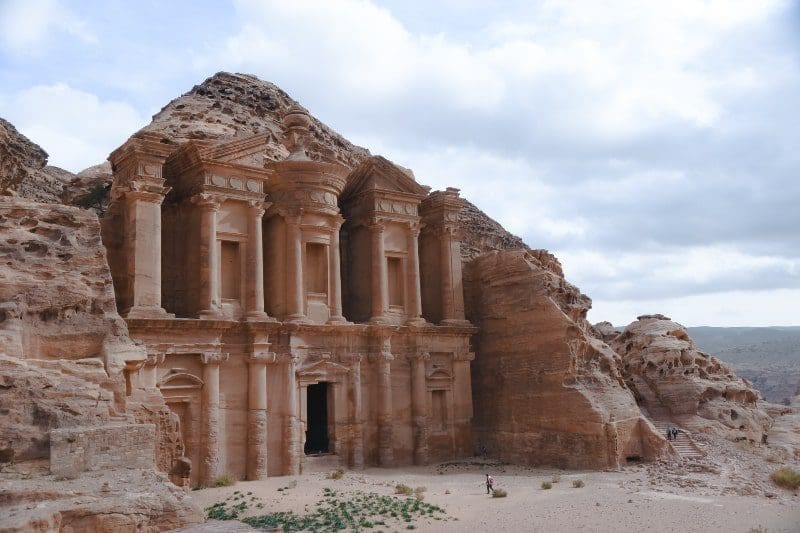 petra jordan desert wonder of the world