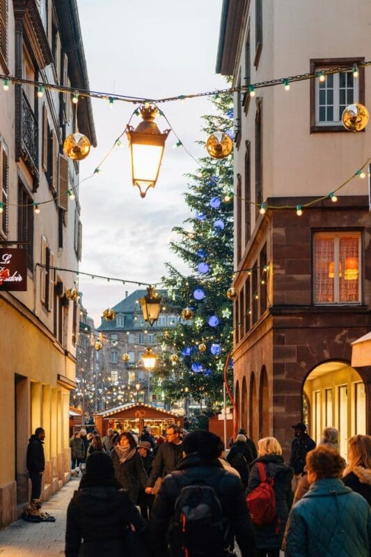 christmas europe scenery holiday festive streets