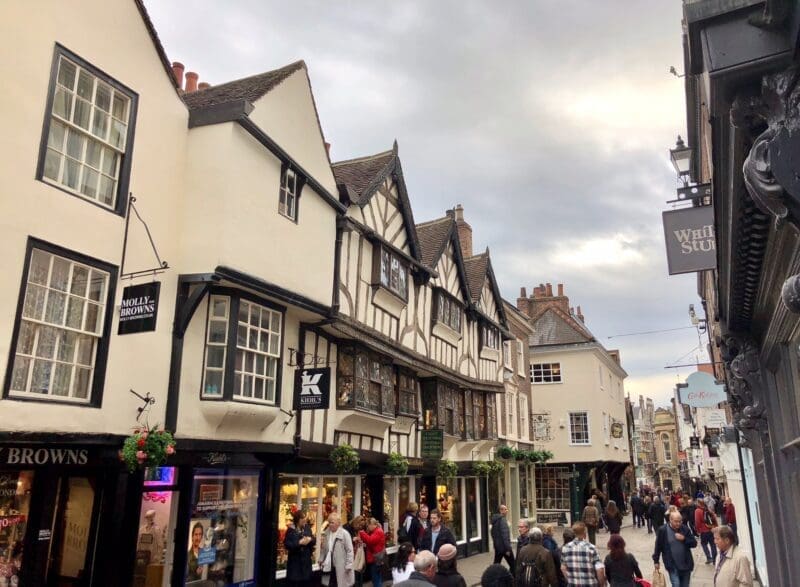 york uk city center buildings