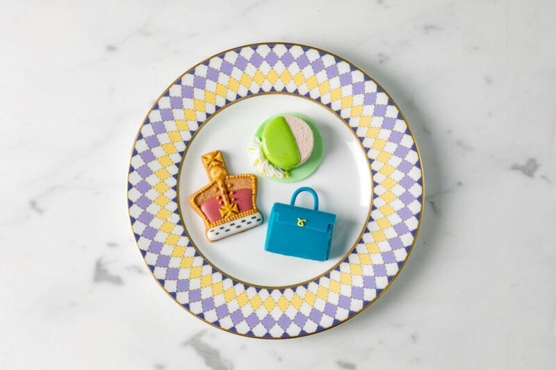 royal afternoon tea cookies on plate The Queen of England