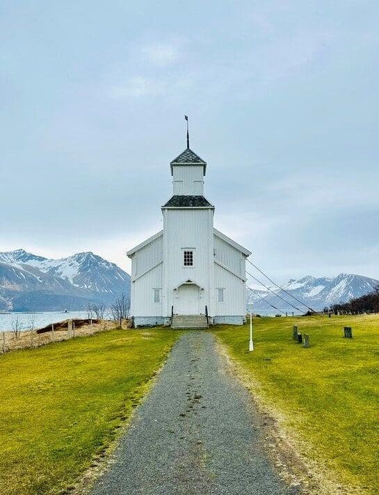 Gimsoy kirke