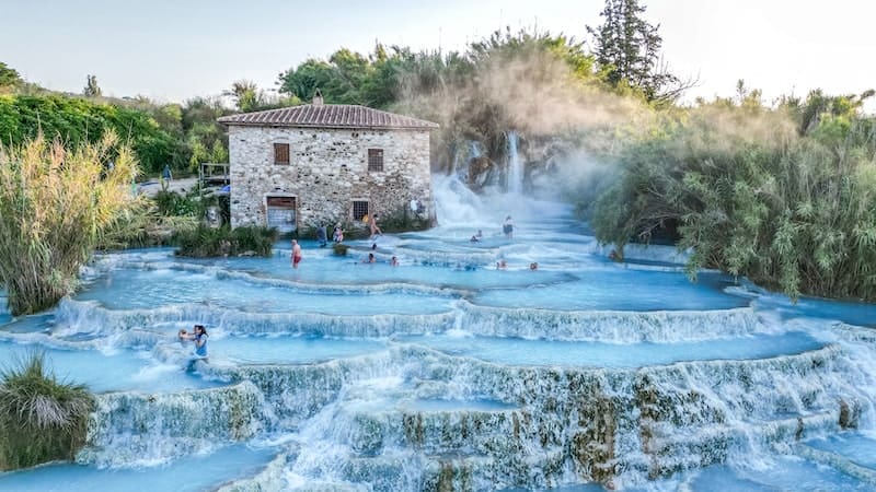 Saturnia