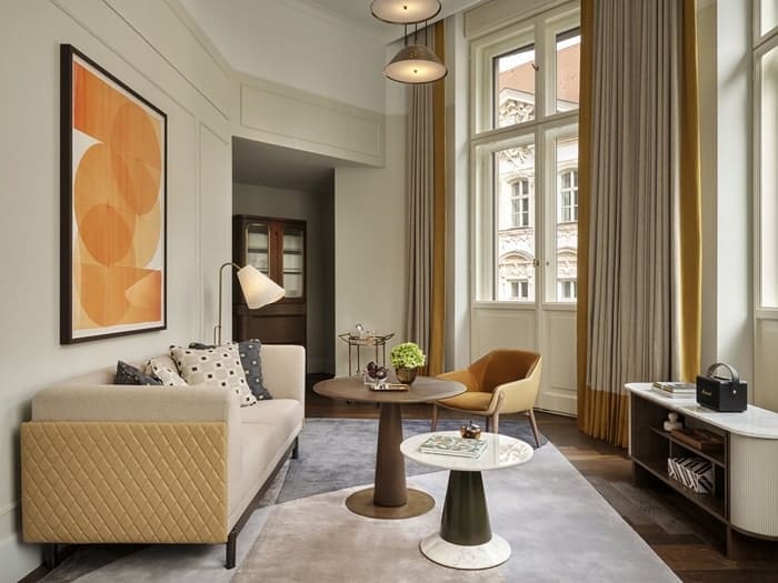 Rosewood Munich Corner Suite