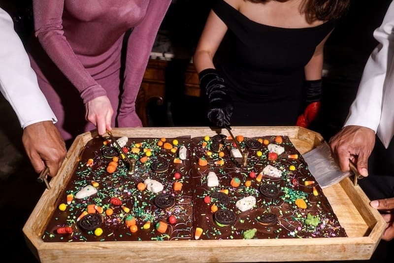 Passed hors d’oeuvres provided by Olivier Cheng Catering; photo: Matteo Prandoni/BFA.com